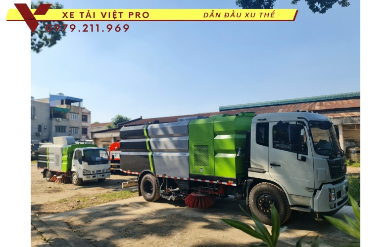 Dongfeng 2 chân hút bụi quét đường báo giá mới nhất