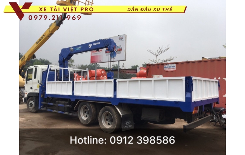 Xe tải Dongfeng 3 chân gắn cẩu Dongyang 7 tấn - Giá mới nhất