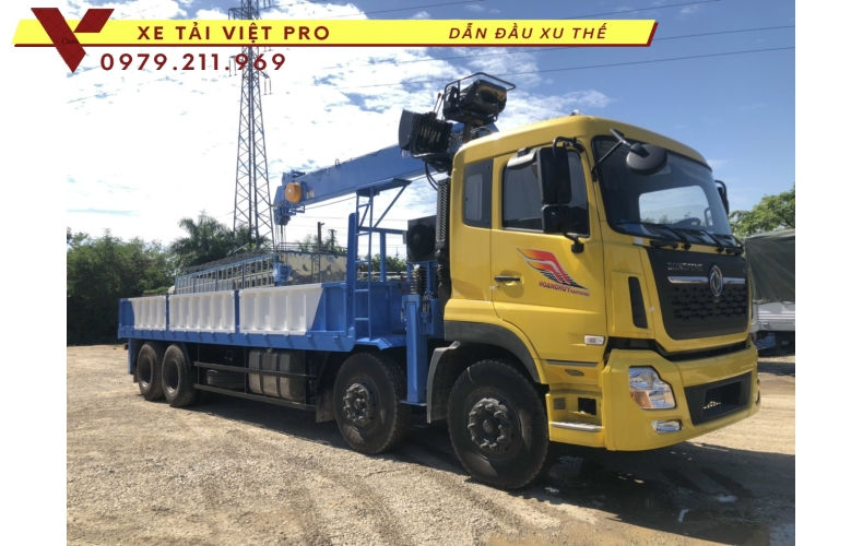 Xe tải Dongfeng 4 chân gắn cẩu Dongyang 7 tấn