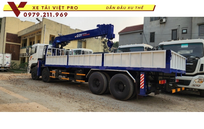 Xe tải Dongfeng 4 chân gắn cẩu Dongyang 7 tấn
