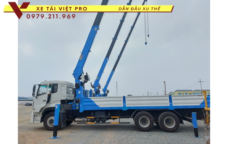 Xe tải Dongfeng 3 chân gắn cẩu Dongyang 7 tấn - Giá mới nhất