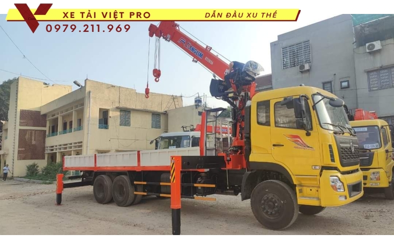 Xe tải Dongfeng 3 chân gắn cẩu Kanglim 8T - Đánh giá chất lượng và mức vốn đầu tư thế nào?