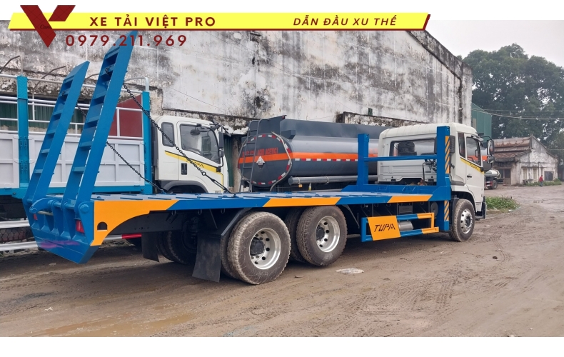 Báo giá Dongfeng 3 chân nâng đầu chở máy công trình