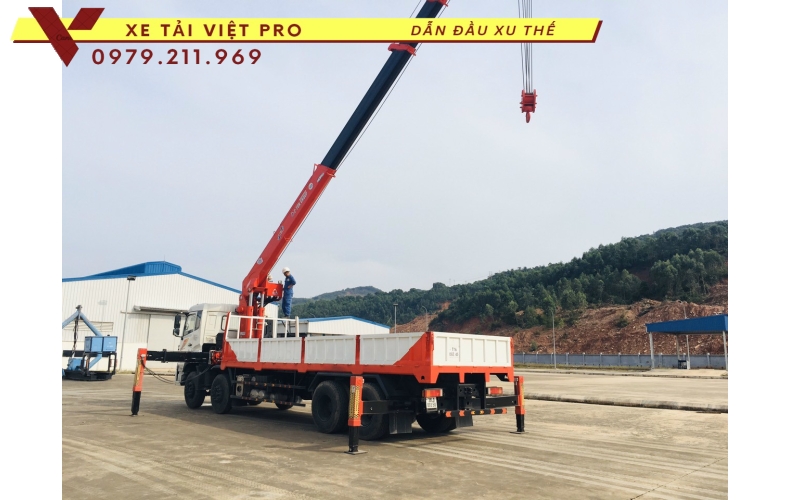 Đánh giá Xe tải Dongfeng 4 chân gắn cẩu Atom 12 tấn sẽ như thế nào???
