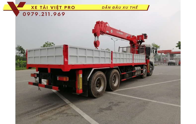 Đánh giá Xe tải Dongfeng 4 chân gắn cẩu Atom 12 tấn sẽ như thế nào???