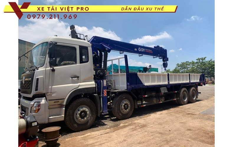 Đánh giá xe tải Dongfeng 4 chân gắn cẩu Dongyang 12 tấn