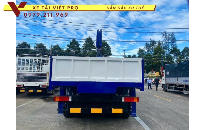 Xe tải Dongfeng 4 chân gắn cẩu Dongyang 15 tấn - Giá tốt - chất lượng cao