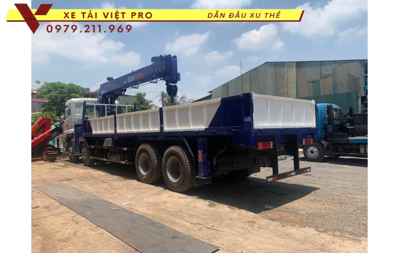 Đánh giá xe tải Dongfeng 4 chân gắn cẩu Dongyang 12 tấn
