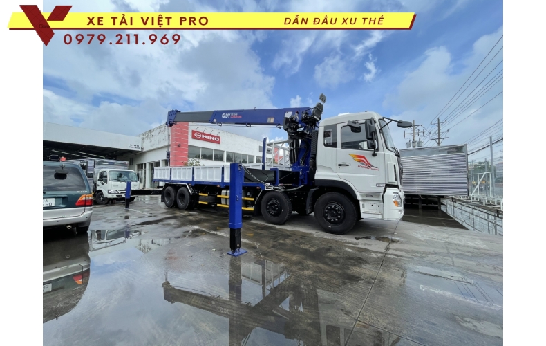 Xe tải Dongfeng 4 chân gắn cẩu Dongyang 15 tấn - Giá tốt - chất lượng cao