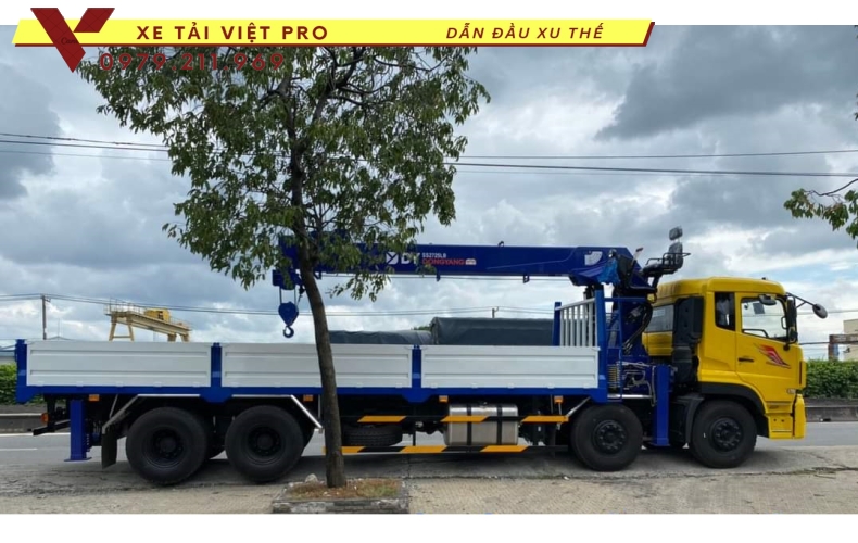 Đánh giá xe tải Dongfeng 4 chân gắn cẩu Dongyang 12 tấn