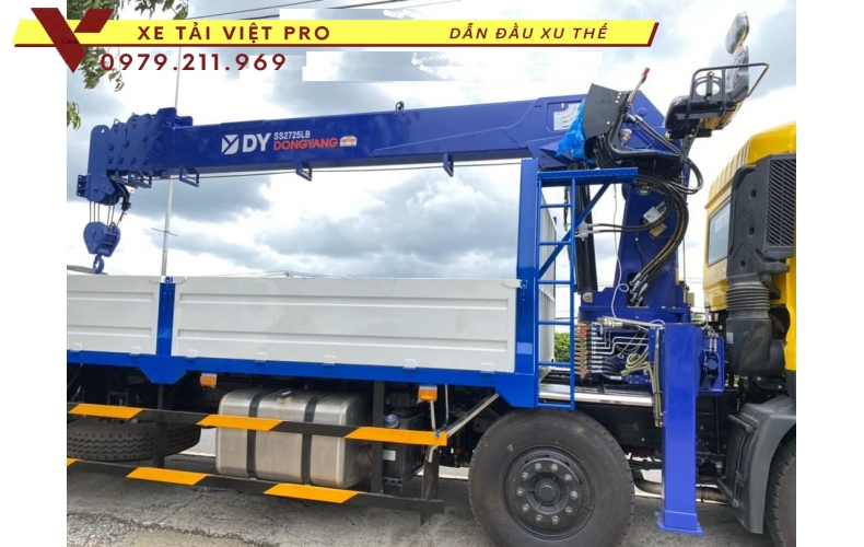Đánh giá xe tải Dongfeng 4 chân gắn cẩu Dongyang 12 tấn