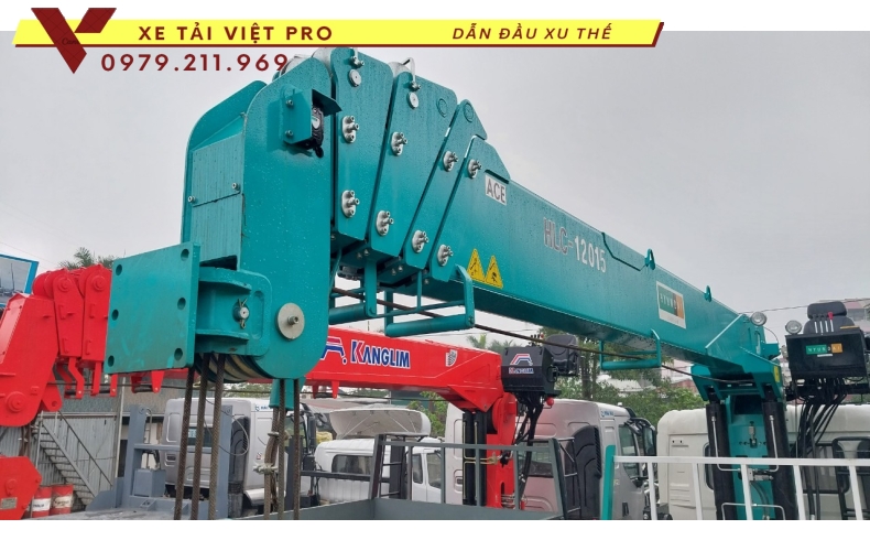 Xe tải Dongfeng 4 chân gắn cẩu 15 tấn thông số, tính năng và giá mới nhất năm 2024