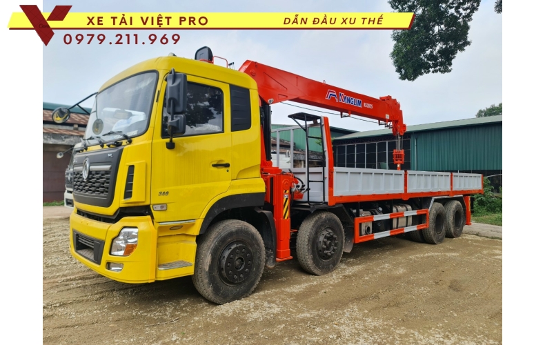 Xe tải DONGFENG 4 chân gắn cẩu KANGLIM 12 tấn