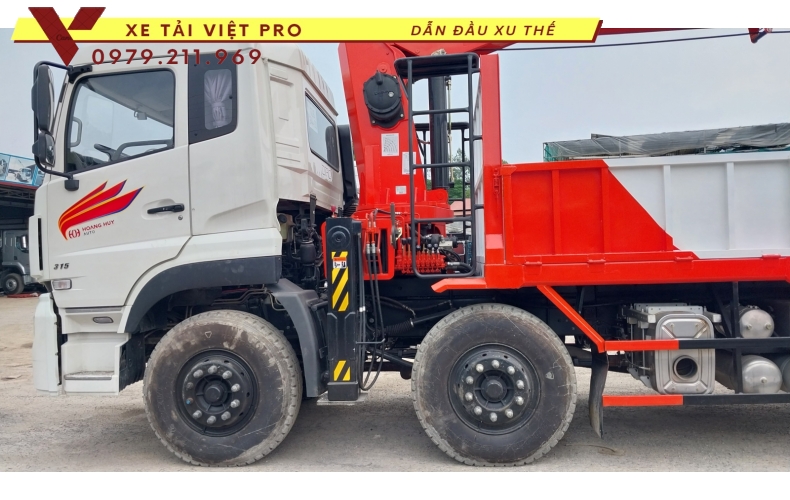 Xe tải DONGFENG 4 chân gắn cẩu KANGLIM 12 tấn