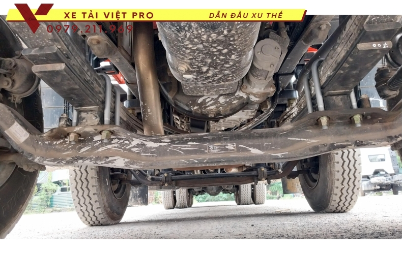 Xe tải Dongfeng 4 chân gắn cẩu Kanglim 15 tấn 6 đốt - Giá tốt chất lượng cao