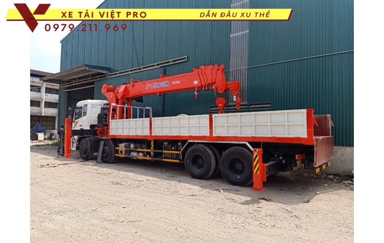 Xe tải Dongfeng 4 chân gắn cẩu Kanglim 15 tấn 6 đốt - Giá tốt chất lượng cao