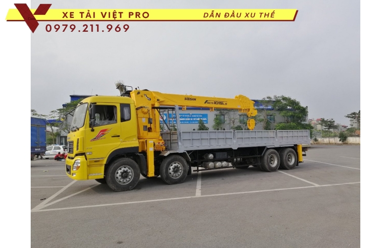 Xe tải Dongfeng 4 chân gắn cẩu Soosan 12 tấn