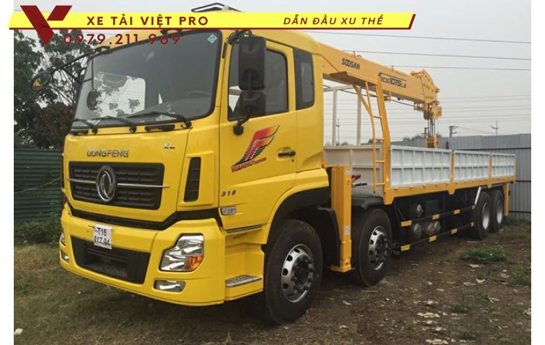 Xe Dongfeng 4 chân gắn cẩu Soosan 10 tấn