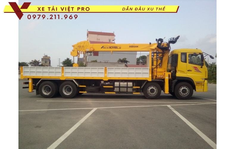 Xe tải Dongfeng 4 chân gắn cẩu Soosan 12 tấn