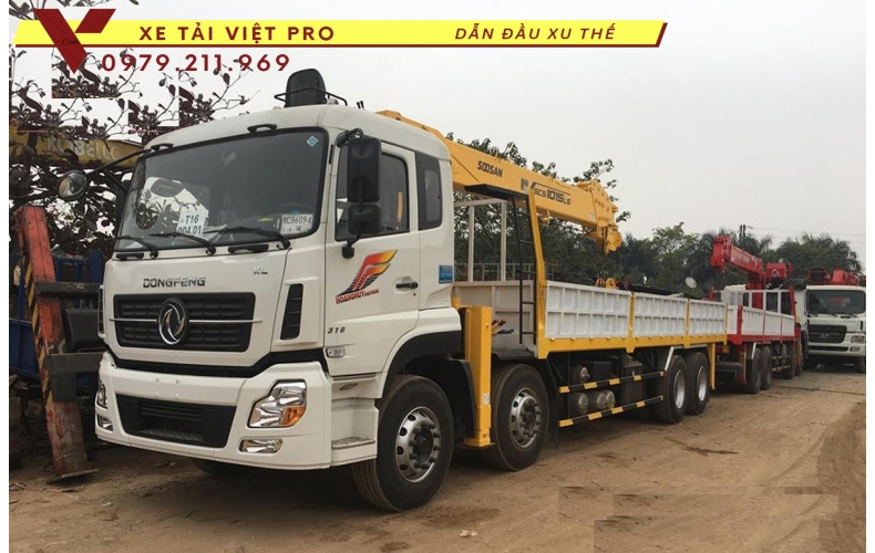 Xe Dongfeng 4 chân gắn cẩu Soosan 10 tấn