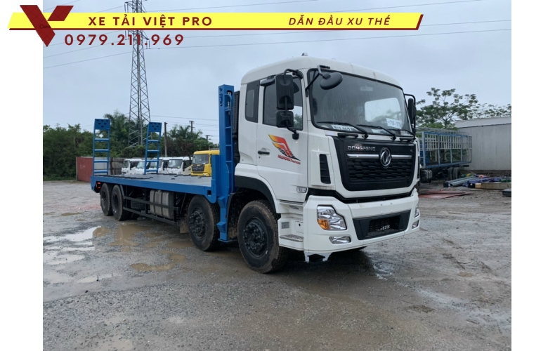 Báo giá xe Dongfeng 4 chân nâng đầu chở máy công trình