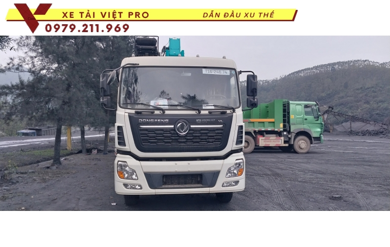 Xe tải Dongfeng 4 chân gắn cẩu Hyundai 12 tấn giá rẻ chất lượng ổn định