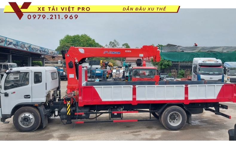 Xe tải Dongfeng D8 (2 chân) gắn cẩu Kanglim 5T