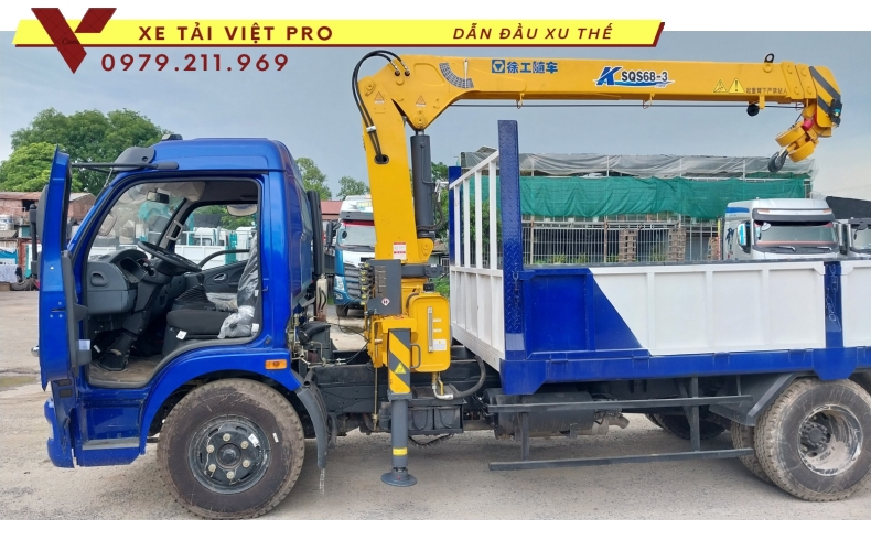 Xe tải Dongfeng D7 gắn cẩu XCMG 3 tấn 3 đốt cách khởi nghiệp an toàn