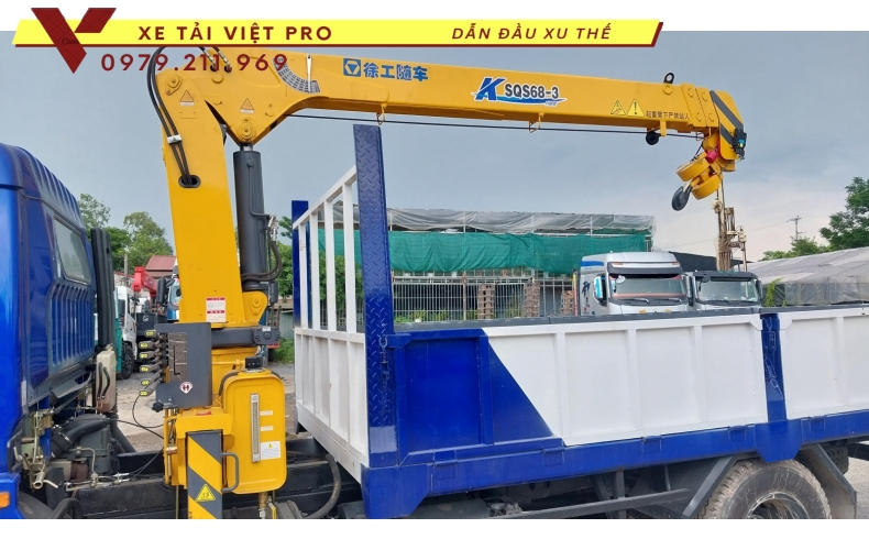 Xe tải Dongfeng D7 gắn cẩu XCMG 3 tấn 3 đốt cách khởi nghiệp an toàn