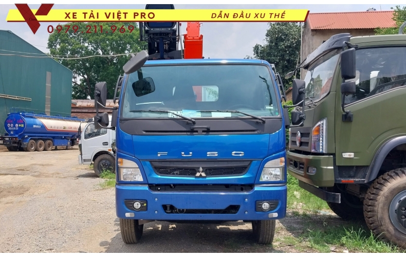 Xe tải Mitsubishi FUSO FI170 gắn cẩu Kanglim 5T