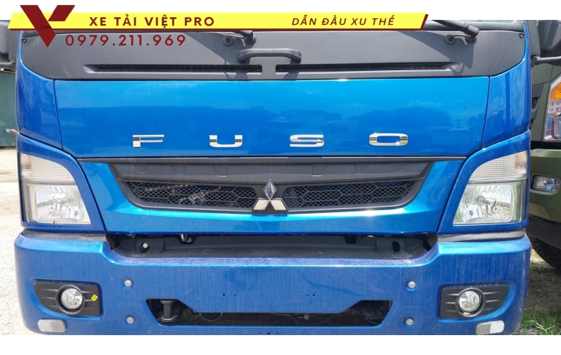 Xe tải Mitsubishi FUSO FI170 gắn cẩu Kanglim 5T