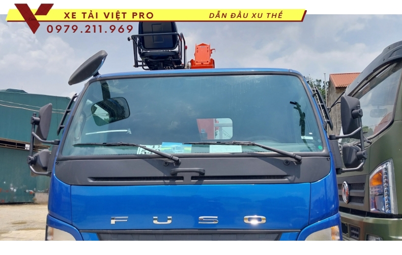 Xe tải Mitsubishi FUSO FI170 gắn cẩu Kanglim 5T