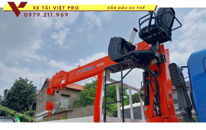 Xe tải Mitsubishi FUSO FI170 gắn cẩu Kanglim 5T