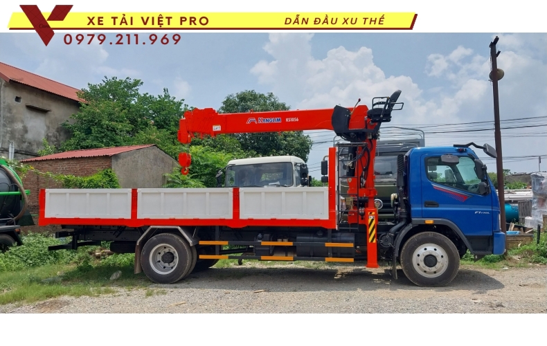 Xe tải Mitsubishi FUSO FI170 gắn cẩu Kanglim 5T
