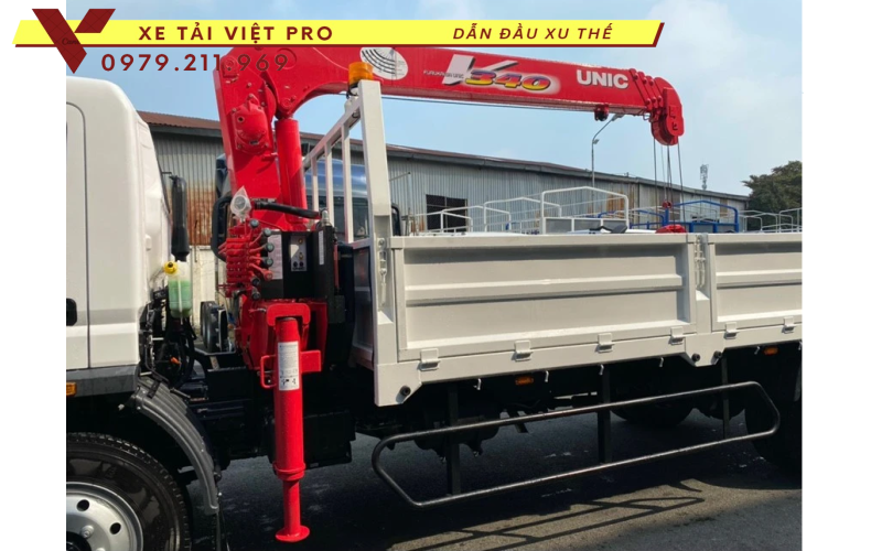 Xe Fuso FI140 gắn cẩu 3 tấn 4 đốt