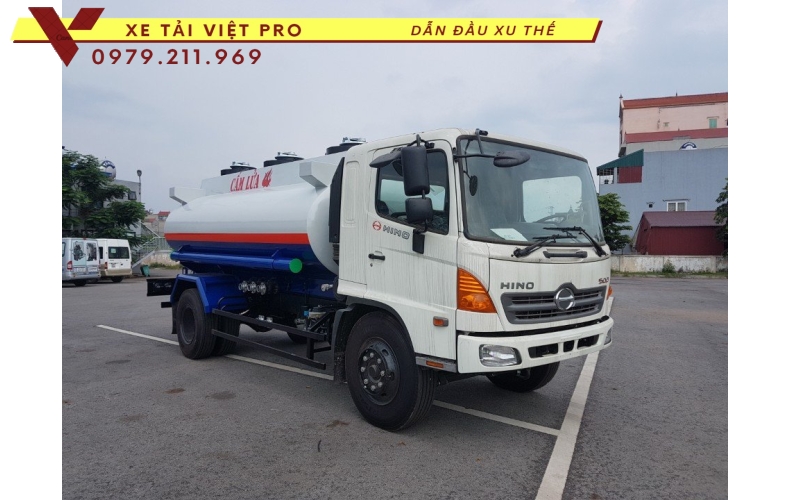 Xe tải Hino 2 chân téc chở xăng dầu có giá bao nhiêu