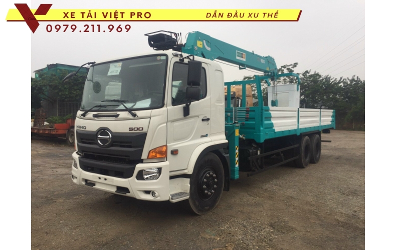 Xe Hino FG gắn cẩu 5 tấn 4 đốt