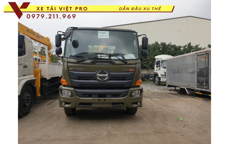 Hino FG gắn cẩu Soosan 3 tấn 4 đốt