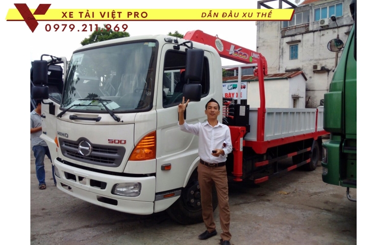 Xe tải Hino FC gắn cẩu Unic 3 tấn - Siêu phẩm vận chuyển hàng hóa nhẹ