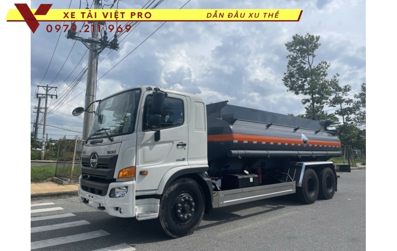 Xe Hino FM téc chở hóa chất mới nhất năm 2024