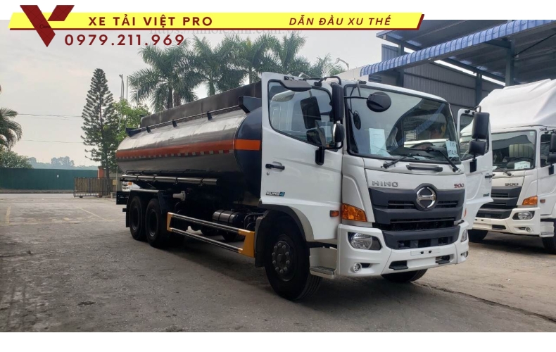 Xe Hino FM téc chở hóa chất mới nhất năm 2024