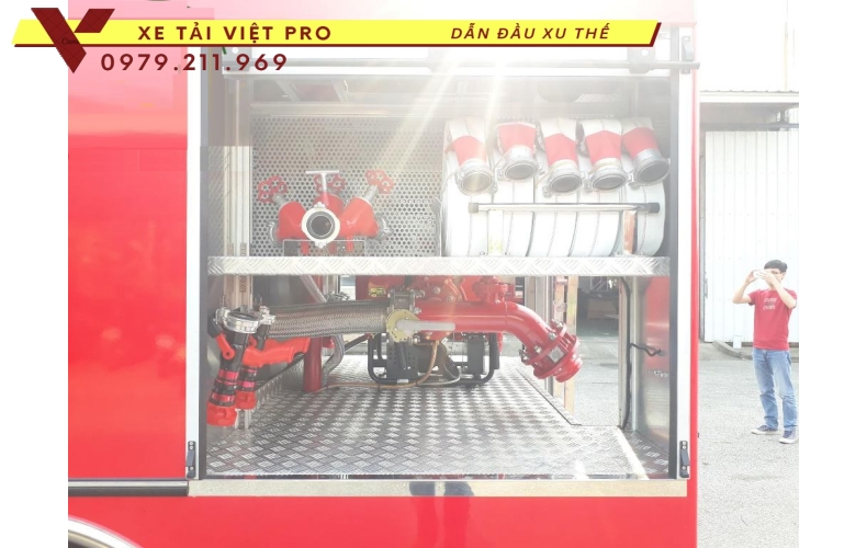 Xe chữa cháy 4 khối Hino bơm chữa cháy Tohatsu