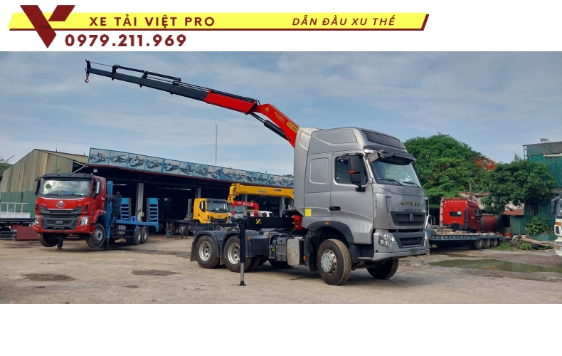 Xe đầu kéo Howo gắn cẩu Robot Palfinger 10 tấn