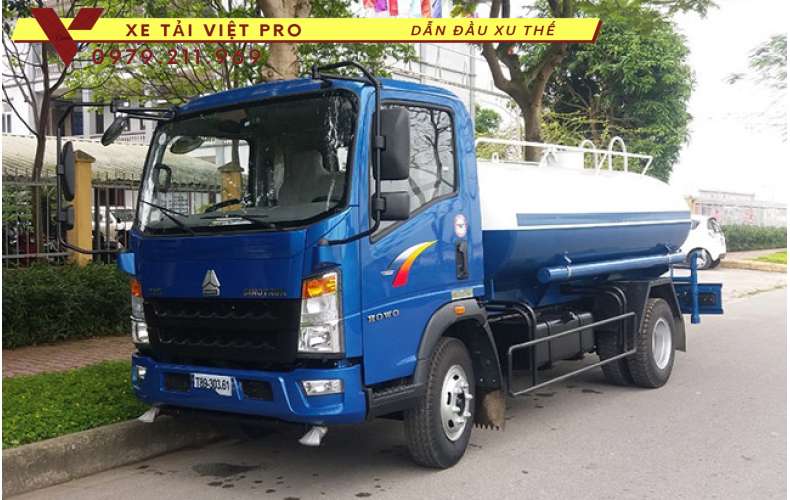 Howo Xe phun nước rửa đường 8 khối