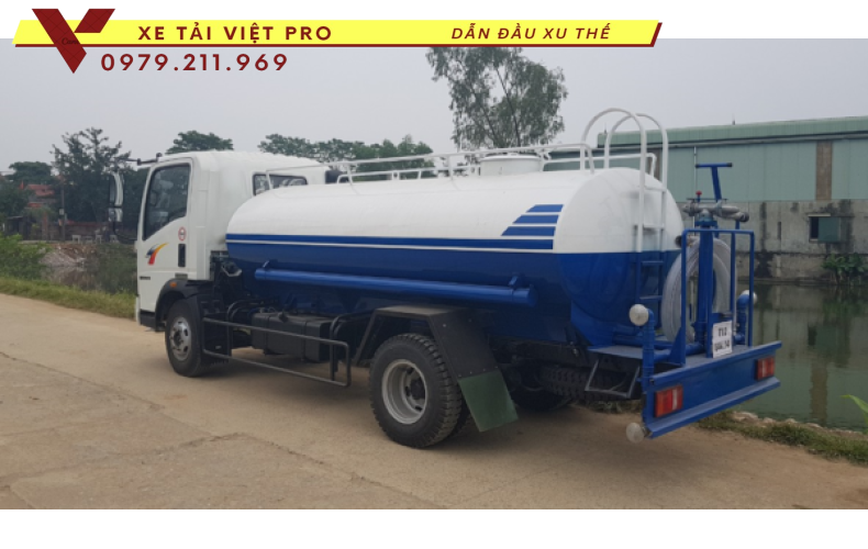 Howo Xe phun nước rửa đường 8 khối