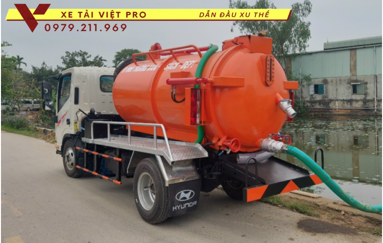 JAC xe hút chất thải 06 khối