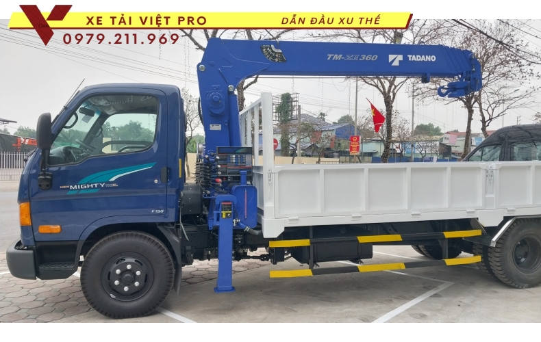 Hyundai 110SL gắn cẩu Tadano 3 tấn