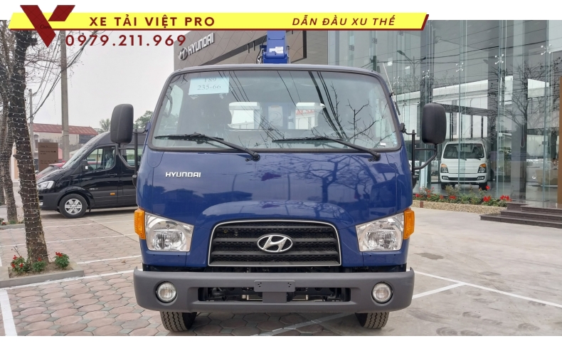 Hyundai 110SL gắn cẩu Tadano 3 tấn