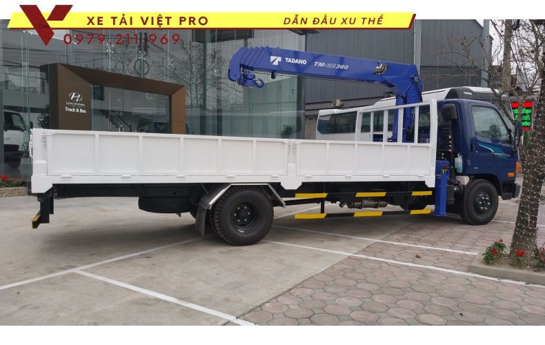 Hyundai 110SL gắn cẩu Tadano 3 tấn
