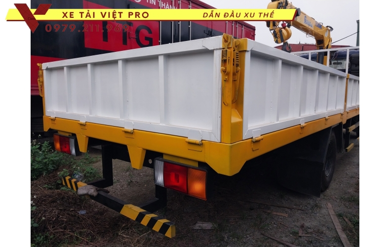 Báo giá hyundai 110XL gắn cẩu xcmg 3 tấn mới nhất năm 2024